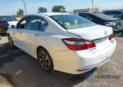 2017 Honda Accord Ex z USA, uszkodzony, nr VIN 1HGCR2F75HA132780